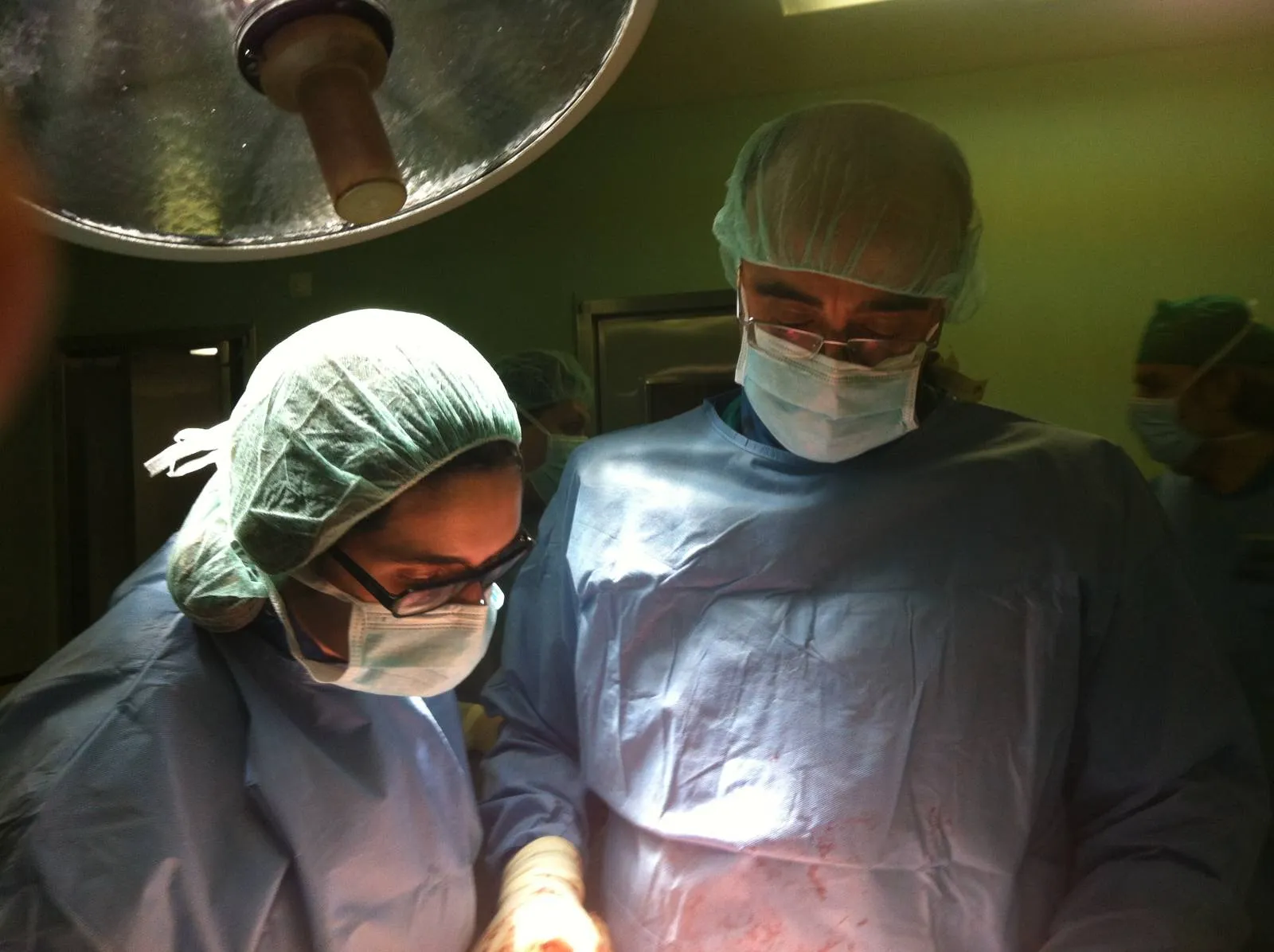 Doctor Cecilia en quirófano